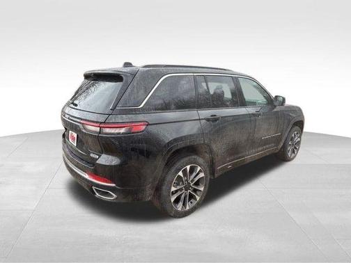 2025 Jeep Grand Cherokee Overland