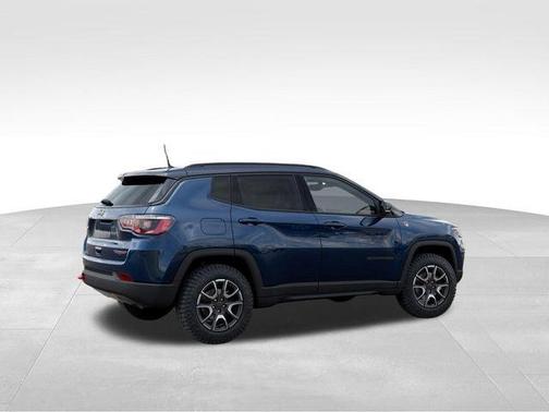 Fathom Blue Pearlcoat 2026 Jeep Compass Trailhawk