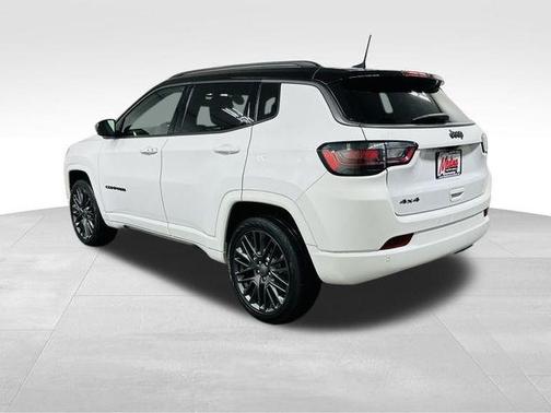 2022 Jeep Compass Altitude