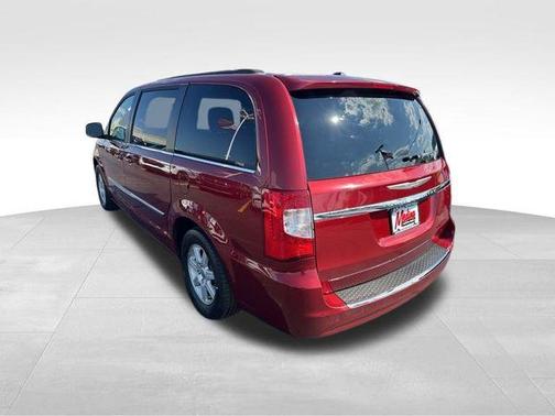 2011 Chrysler Town & Country Touring