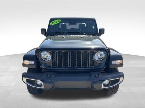 2024 Jeep Gladiator Sport