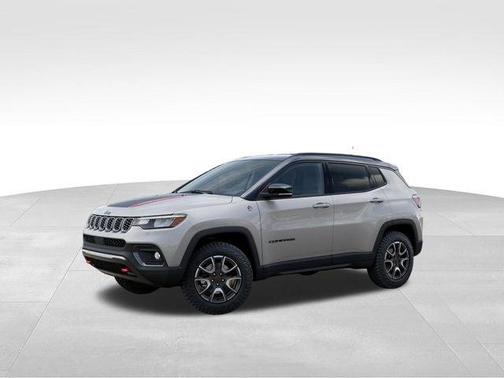 Silver Zynith 2026 Jeep Compass Trailhawk
