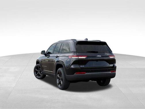Diamond Black 2026 Jeep Grand Cherokee Limited