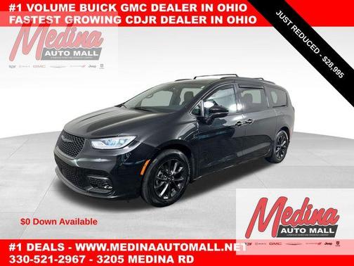 2022 Chrysler Pacifica Touring-L