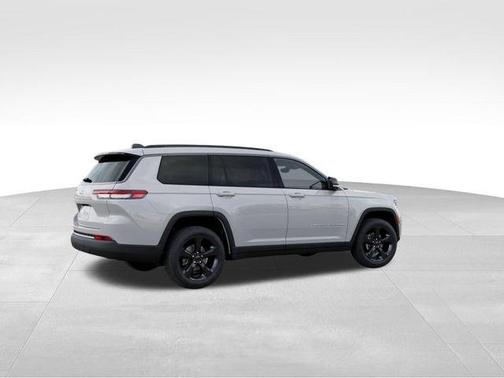Bright White Clearcoat 2026 Jeep Grand Cherokee L Limited