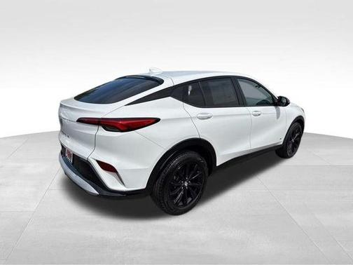 Summit White 2025 Buick Envista Sport Touring
