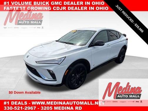 Summit White 2025 Buick Envista Sport Touring