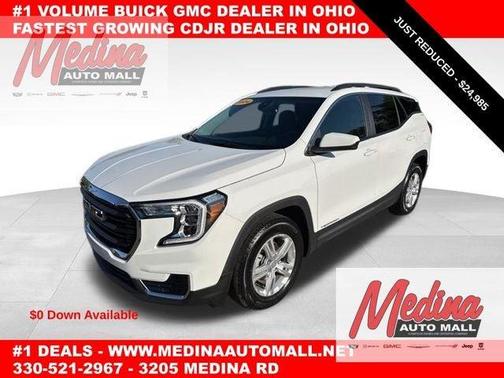 Summit White 2024 GMC Terrain SLE