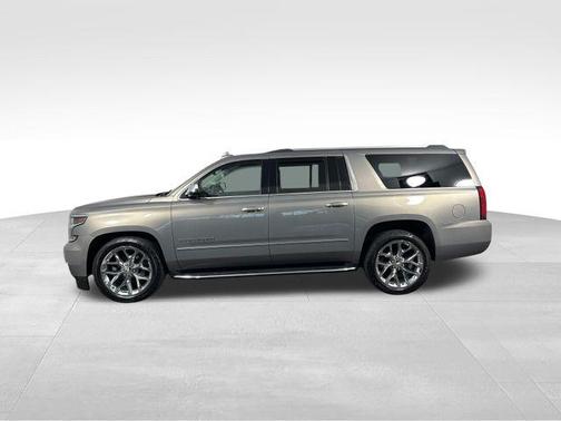 Pepperdust Metallic 2017 Chevrolet Suburban Premier