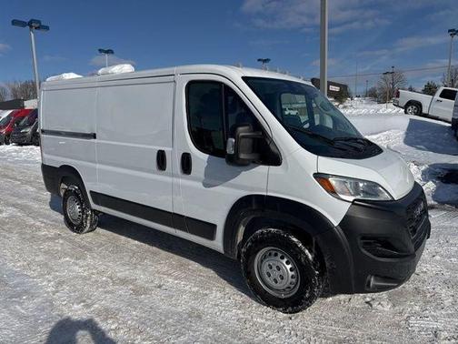 Bright White Clearcoat 2026 RAM ProMaster 1500 Low Roof
