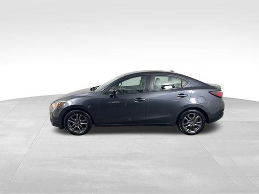 2019 Toyota Yaris Sedan L