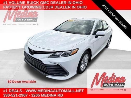 Ice 2024 Toyota Camry LE