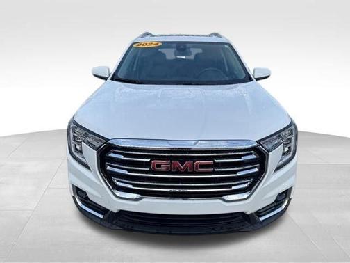 Summit White 2023 GMC Terrain SLT