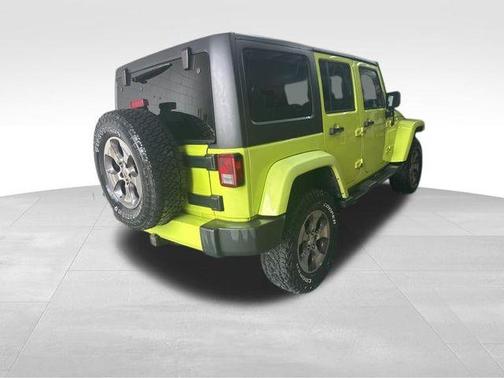 2016 Jeep Wrangler Unlimited Sahara