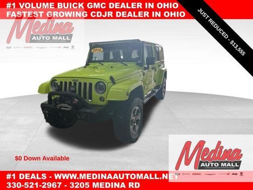 Hypergreen Clearcoat 2016 Jeep Wrangler Unlimited Sahara
