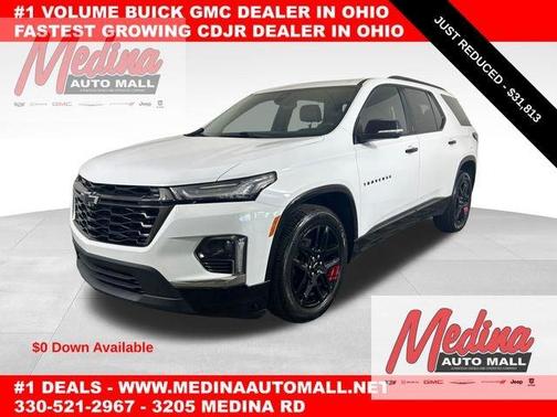 Summit White 2023 Chevrolet Traverse Premier