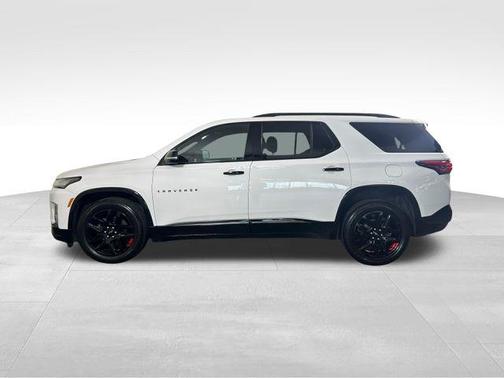 Summit White 2023 Chevrolet Traverse Premier