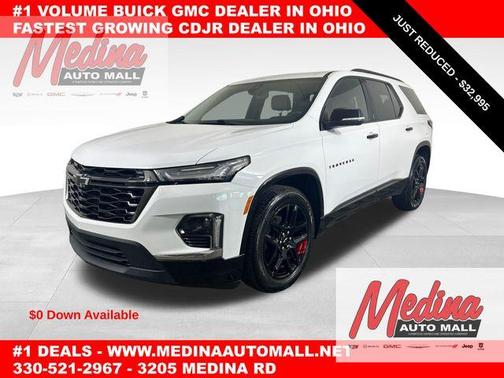 Summit White 2023 Chevrolet Traverse Premier