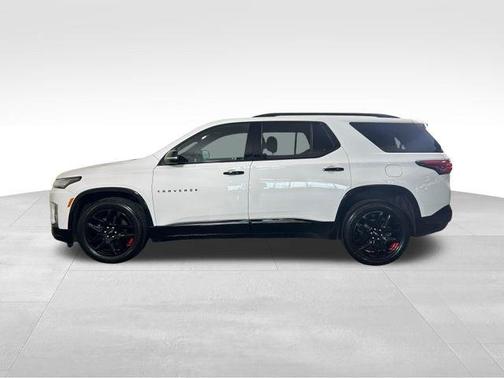 Summit White 2023 Chevrolet Traverse Premier