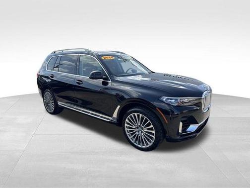 Black Sapphire Metallic 2020 BMW X7 xDrive40i
