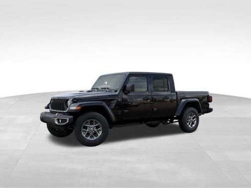 Black Clearcoat 2026 Jeep Gladiator 85th Anniversary Edition