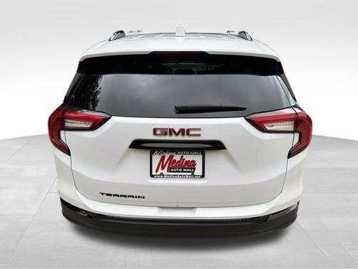 Summit White 2023 GMC Terrain SLE