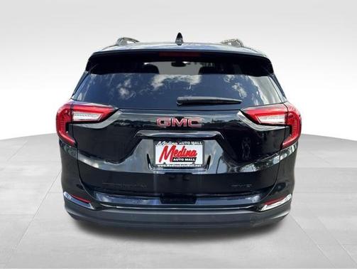 Ebony Twilight Metallic 2024 GMC Terrain SLT