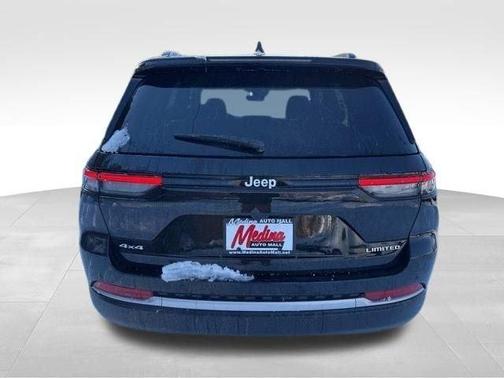 Diamond Black 2026 Jeep Grand Cherokee Limited