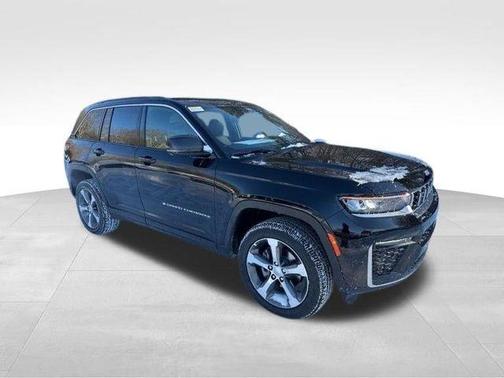 Diamond Black 2026 Jeep Grand Cherokee Limited