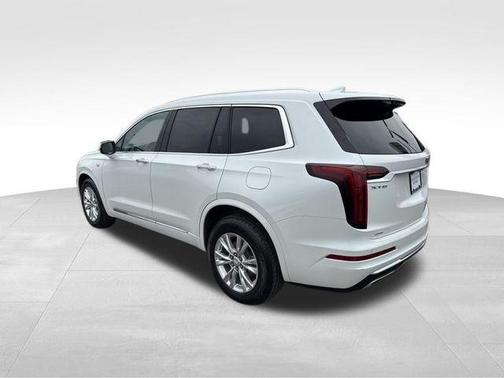 2023 Cadillac XT6 Luxury AWD