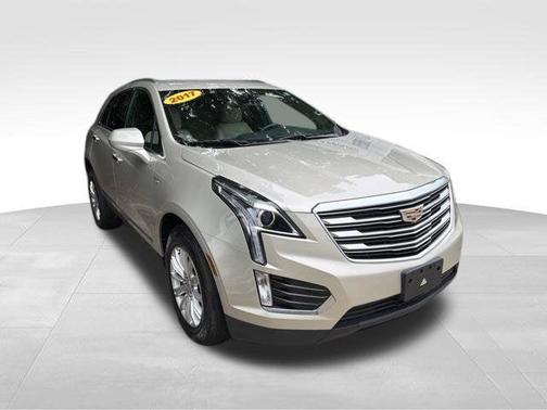 Silver Coast Metallic 2017 Cadillac XT5 Base
