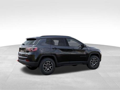 Diamond Black 2026 Jeep Compass Trailhawk
