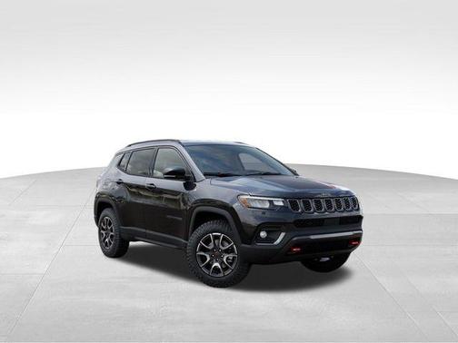 Diamond Black 2026 Jeep Compass Trailhawk