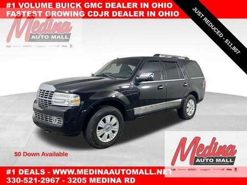 Tuxedo Black Metallic 2014 Lincoln Navigator Base