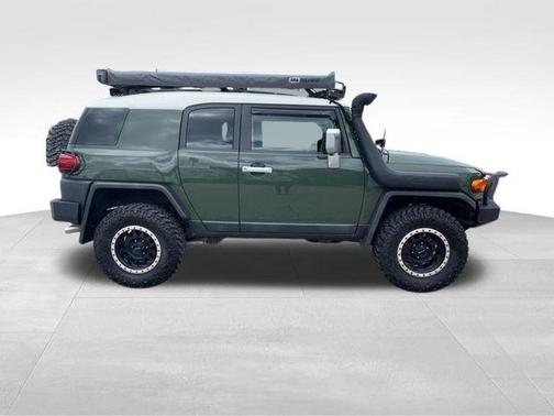 2013 Toyota FJ Cruiser Base
