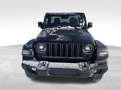 Black Clearcoat 2026 Jeep Wrangler Sport