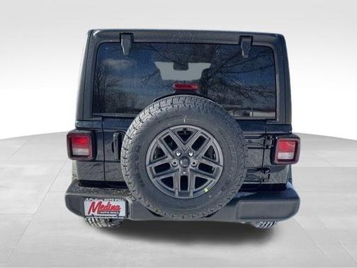 Black Clearcoat 2026 Jeep Wrangler Sport