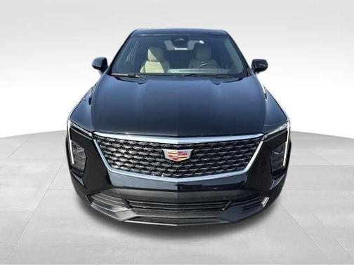 Stellar Black Metallic 2024 Cadillac XT4 Luxury