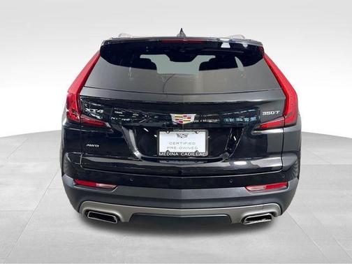 Stellar Black Metallic 2023 Cadillac XT4 Premium Luxury