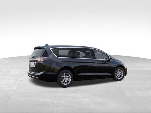 Diamond Black 2026 Chrysler Pacifica Select