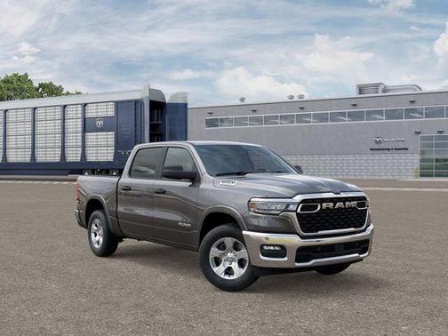 Granite Crystal Clearcoat Metallic 2026 RAM 1500 Big Horn/Lone Star