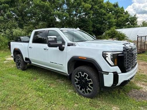Glacier White 2026 GMC Sierra 2500 Denali Ultimate