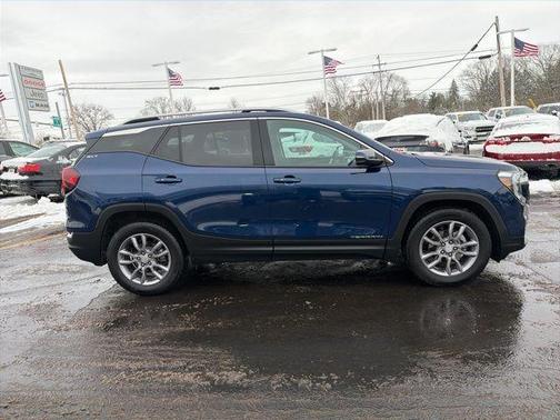 2022 GMC Terrain SLT