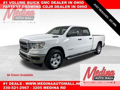 Bright White Clearcoat 2023 RAM 1500 Big Horn