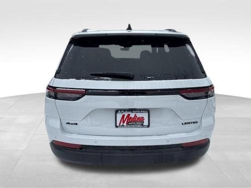 Bright White Clearcoat 2025 Jeep Grand Cherokee Limited
