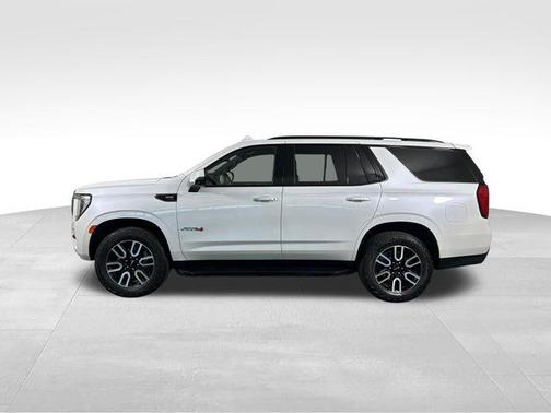 White Frost Tri-Coat 2024 GMC Yukon AT4