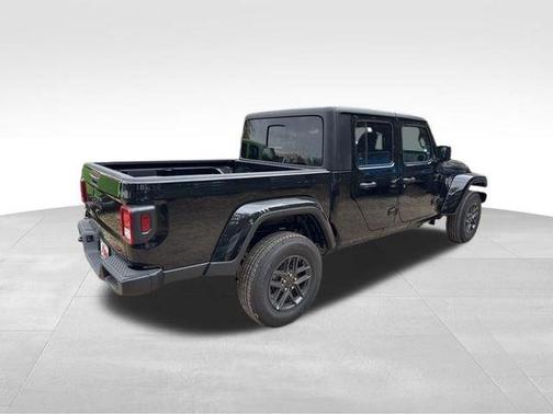 Black Clearcoat 2026 Jeep Gladiator Sport