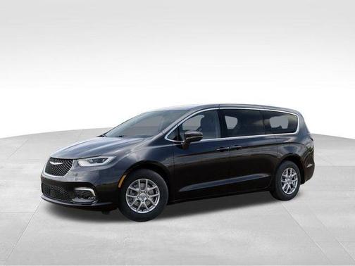 Diamond Black 2026 Chrysler Pacifica Select