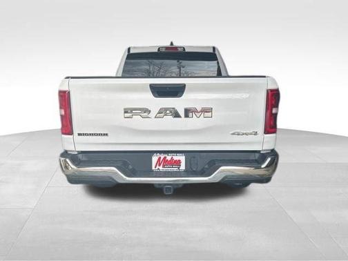 Bright White Clearcoat 2025 RAM 1500 Big Horn/Lone Star