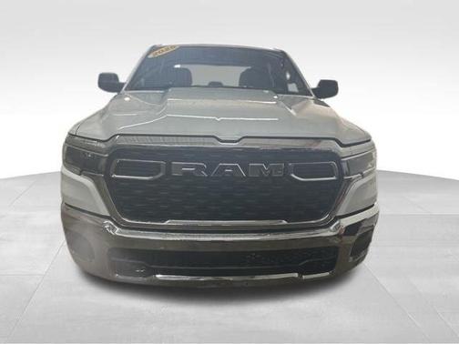 Bright White Clearcoat 2025 RAM 1500 Big Horn/Lone Star